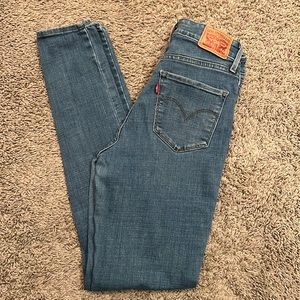 721 Levi Jeans
